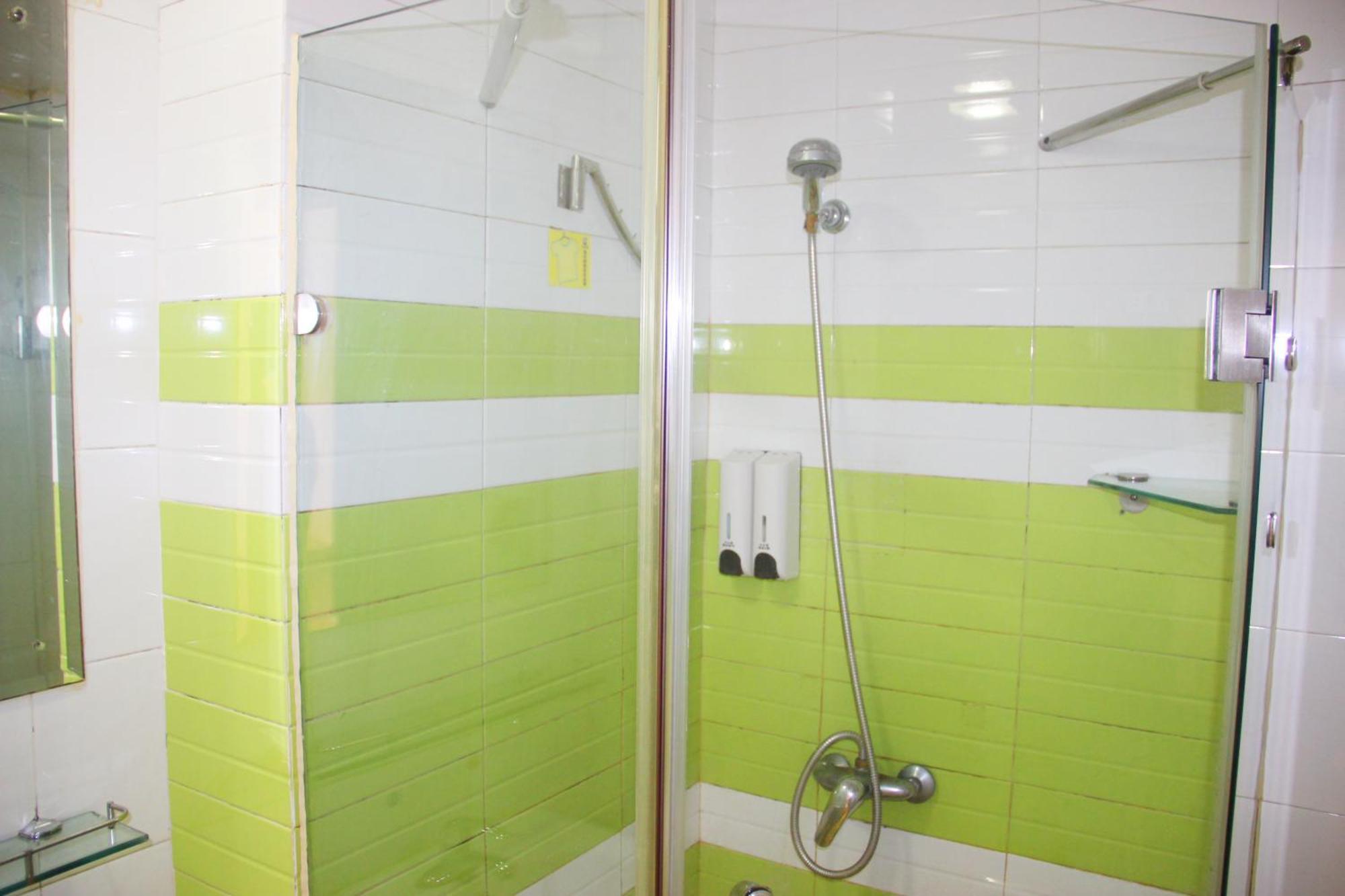 Iu Hotel Guangzhou Jingxi Nanfang Hospital Station Экстерьер фото
