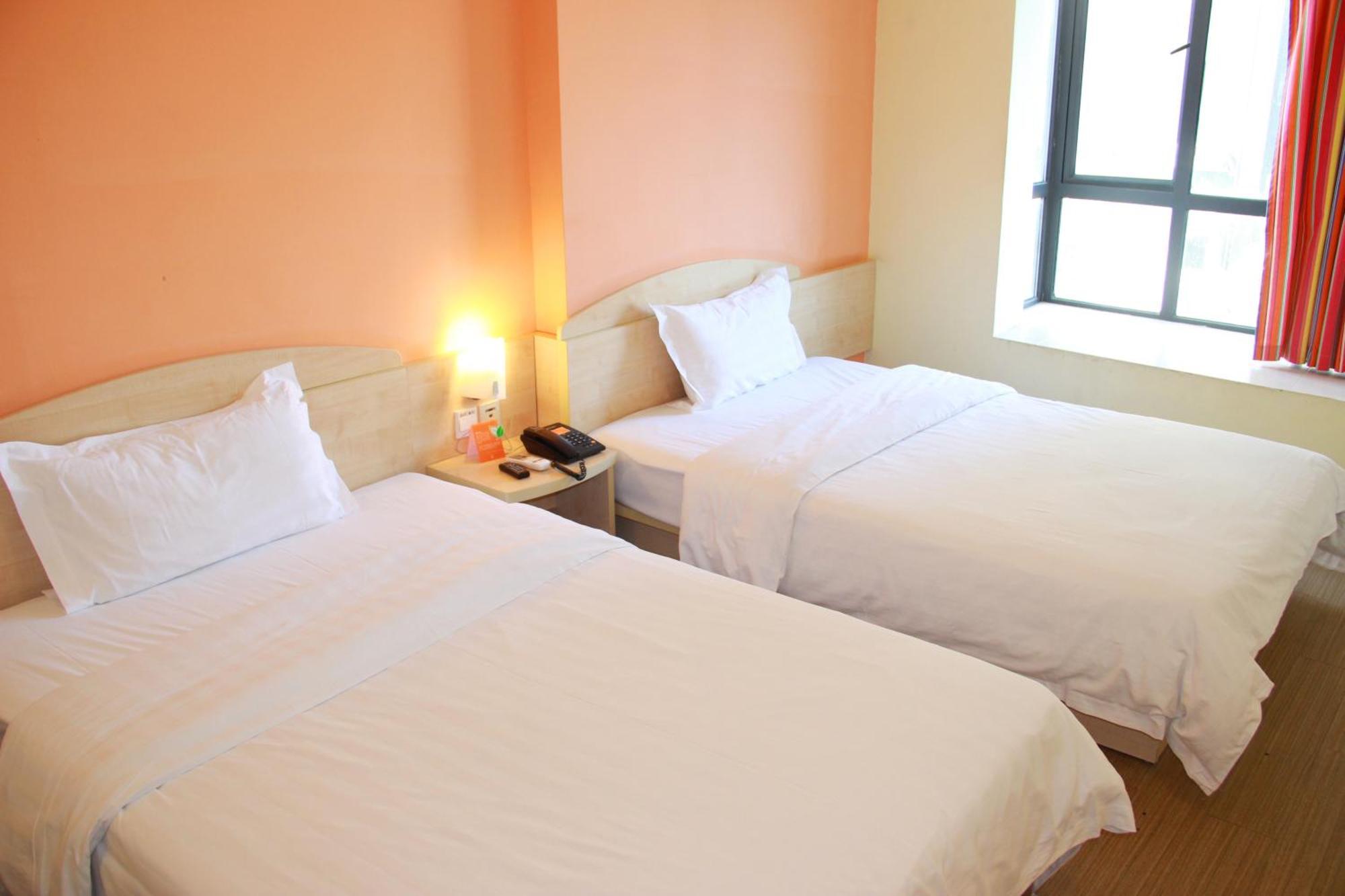 Iu Hotel Guangzhou Jingxi Nanfang Hospital Station Экстерьер фото